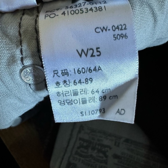 Women’s 501 Levi’s - Picture 3 of 3